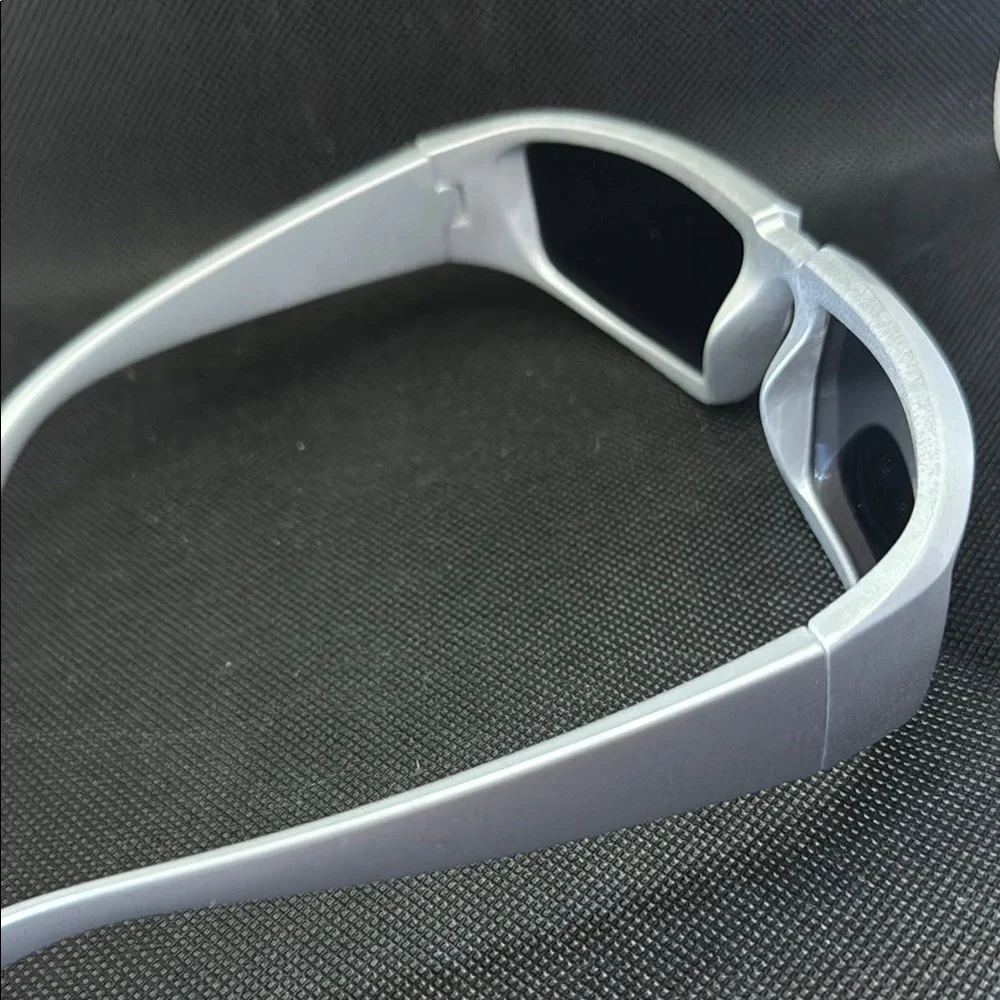 Silver Wearable Tech Glasses